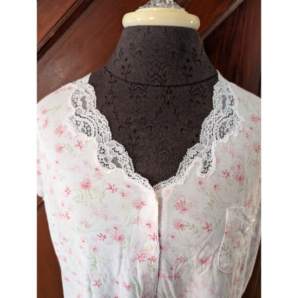 Carole Hochman Pink Floral Lace Trim Nightgown With Pocket & Button Front - Picture 2 of 9